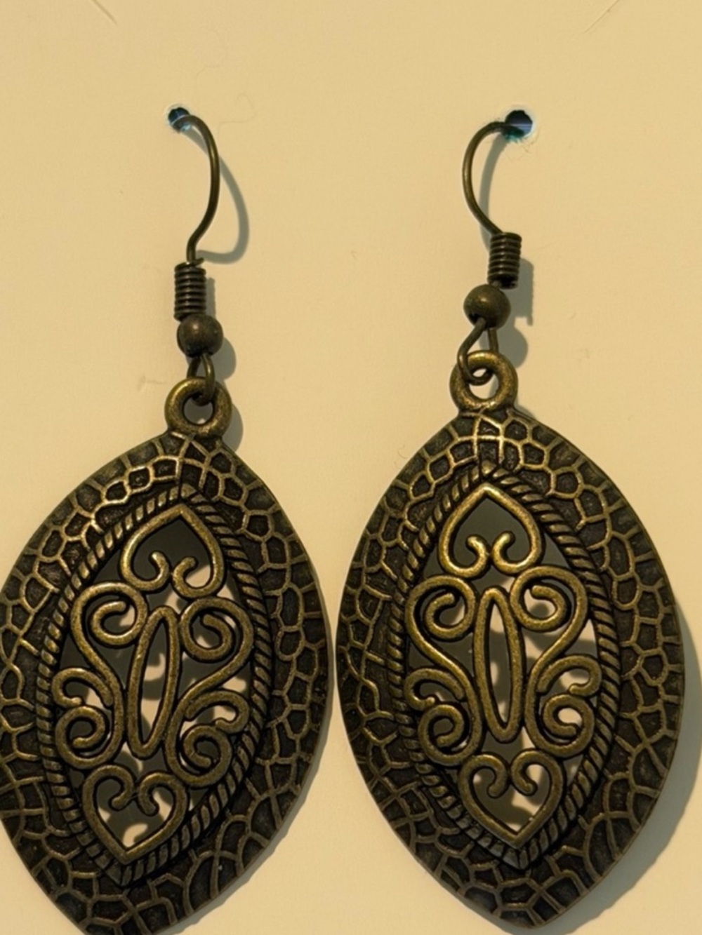 Choose your earrings - Picture 13 of 15